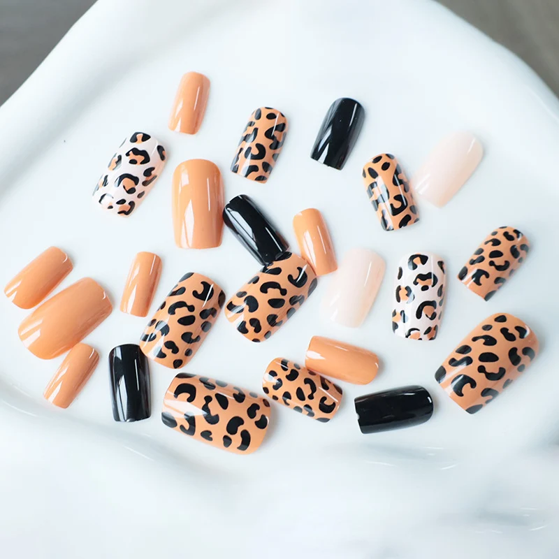 Trendige Leoparden-Print Nagelkunst-Fextensions Karnz