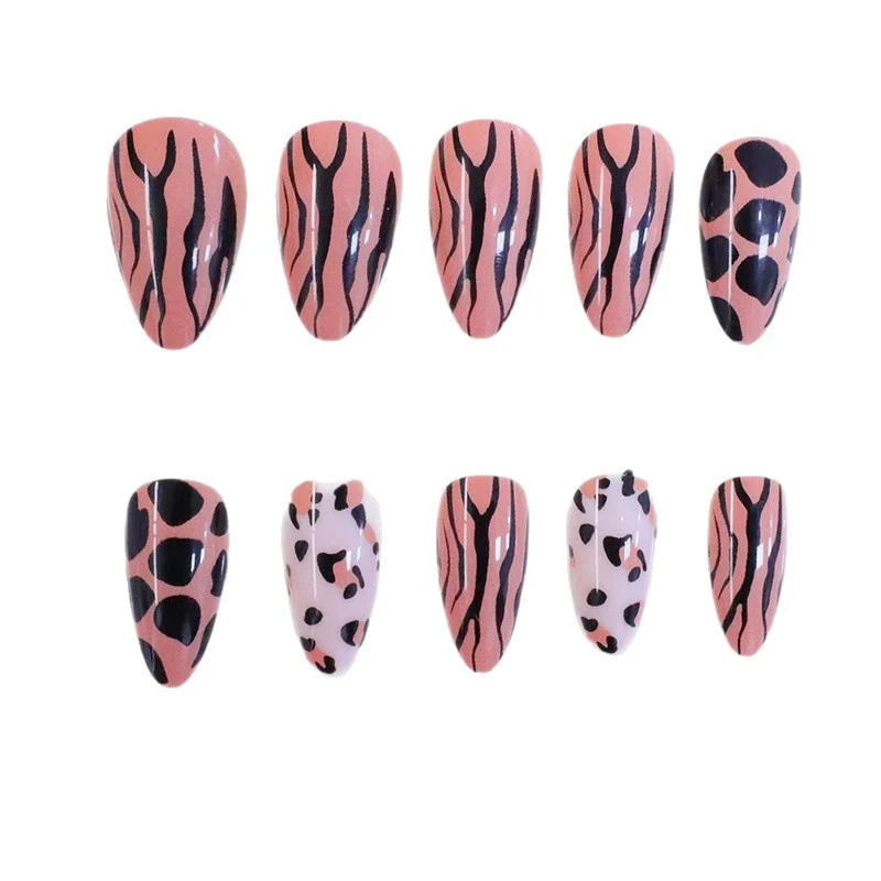 Trendige Tierdruck Nagelkunst Set Karnz