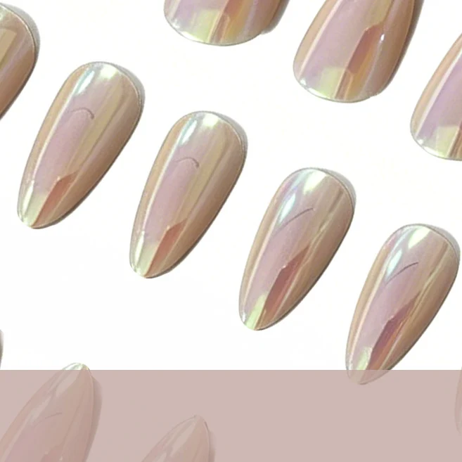 Stylische Stiletto-Nagelkunst-Erweiterungen Karnz