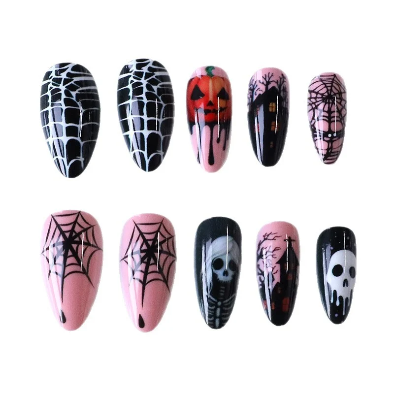 Spooky Halloween Themen Nagelkunst Karnz