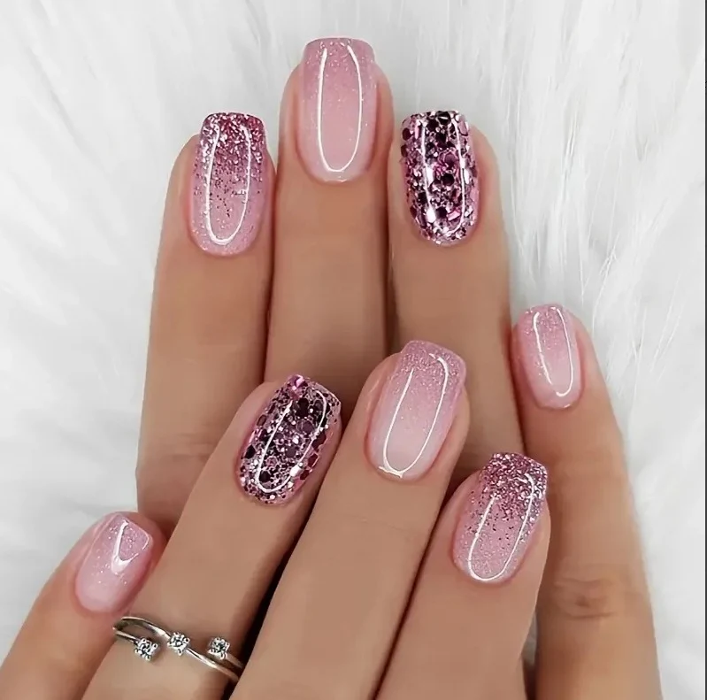 Funkelnde Gel-Nagelkunstverlängerungen Karnz