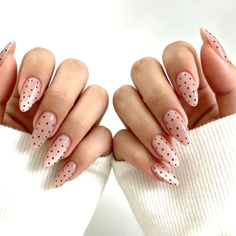 Stylische matte Nagelkunst Verbesserungen Karnz