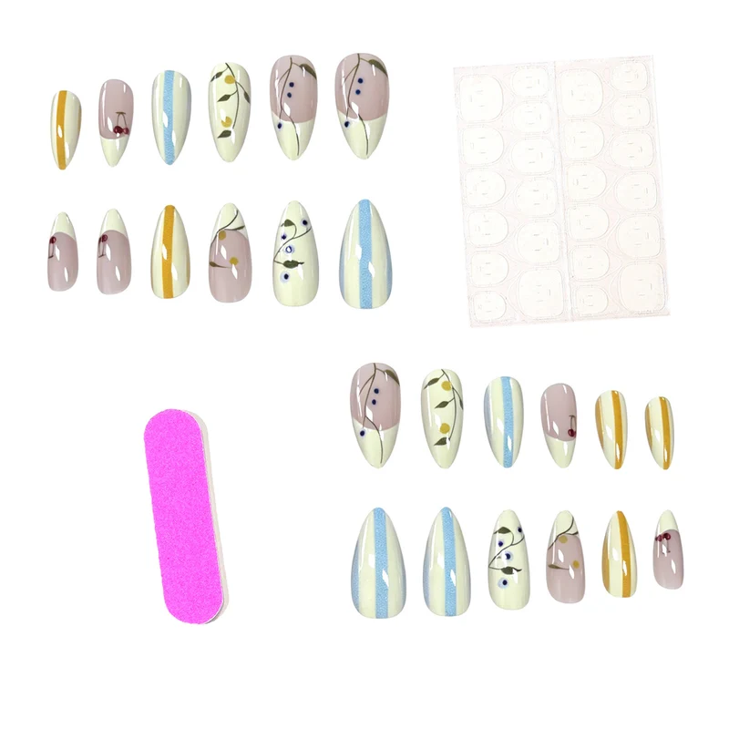 Stylisches Floral Nagelkunstset Karnz