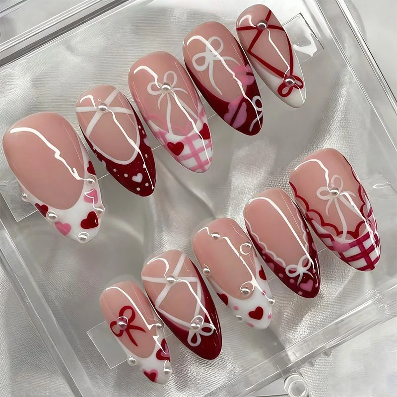 Romantisches dekoratives Nagelkunst-Set Karnz