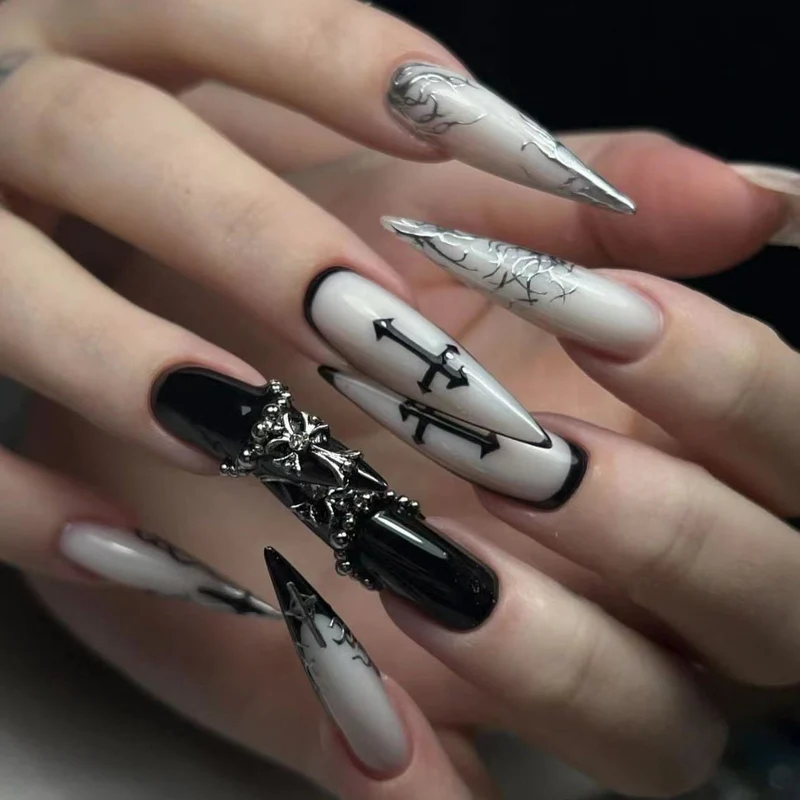 Premium Langanhaltende Stiletto Nagelverlängerungen Karnz