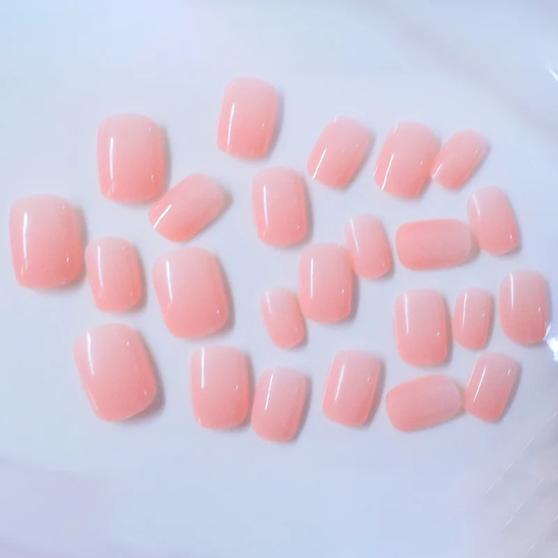 Natürlicher Finish-Nagellack Karnz