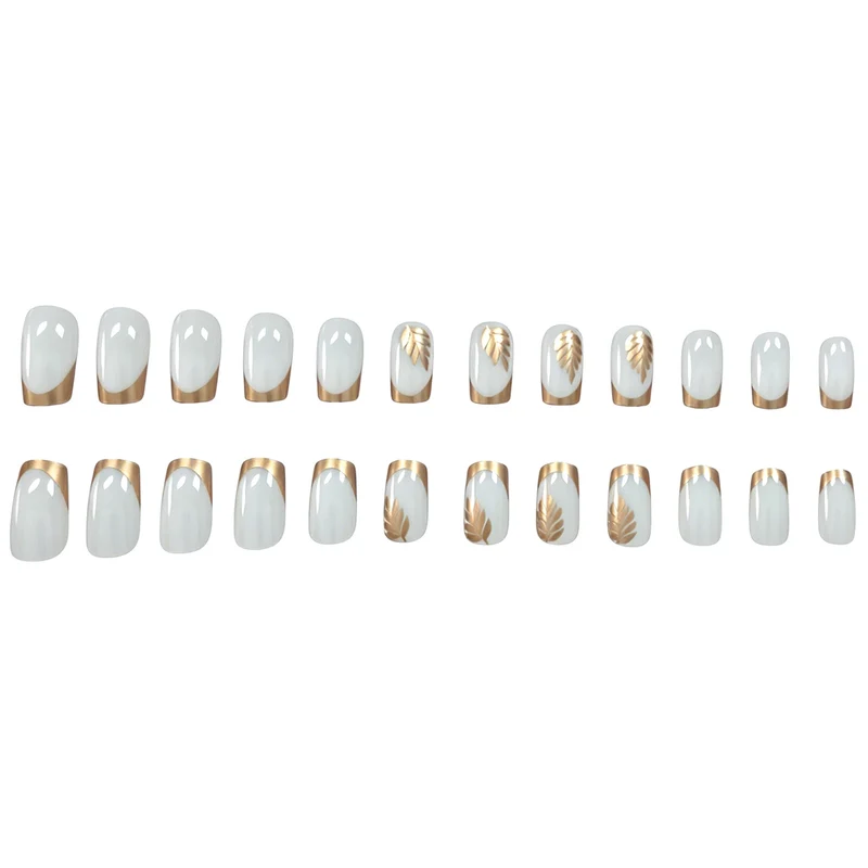 Luxuriöses Blumennagelkunstdesign Karnz