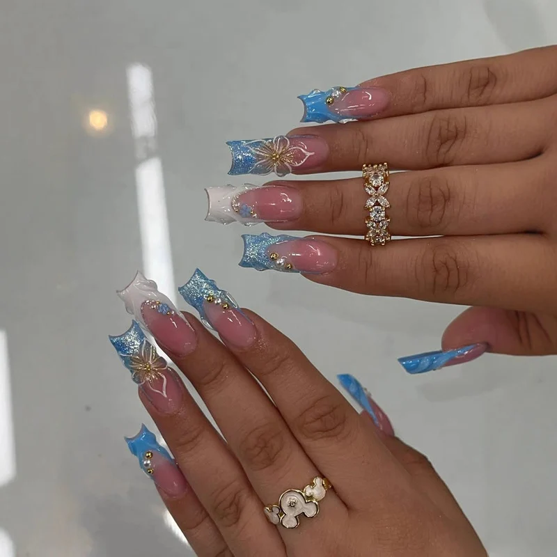 Luxuriöse Florale Acryl-Nagelverlängerungen Karnz