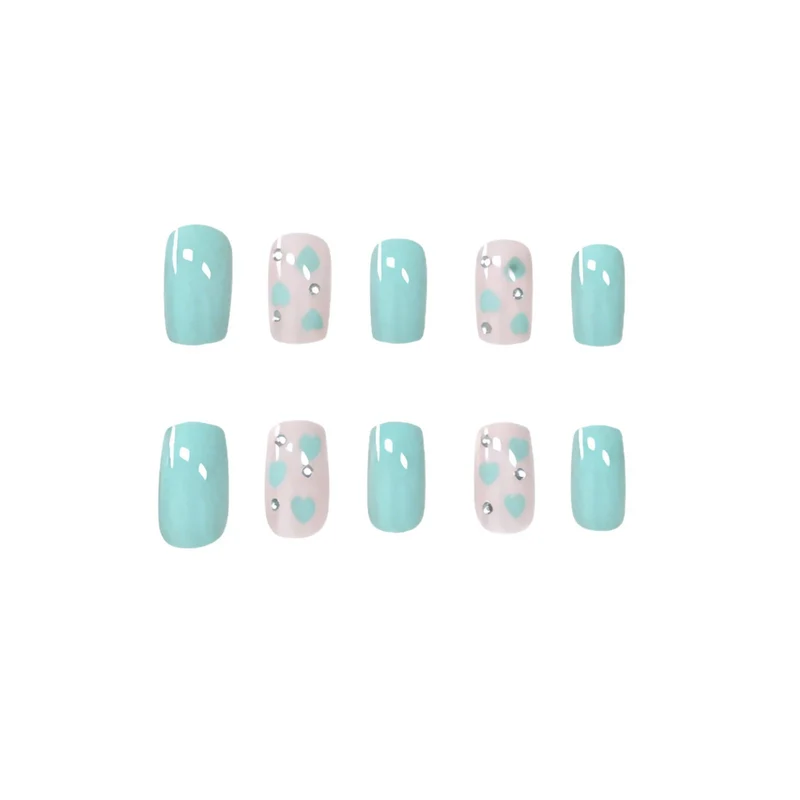 Herz-inspiriertes Nagelkunstdesign Karnz