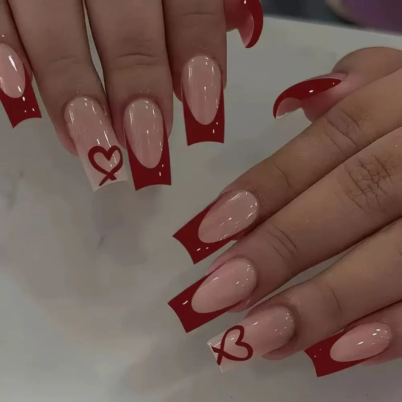 Herz-verzierte Gradient-Nagelkunst-Design Karnz