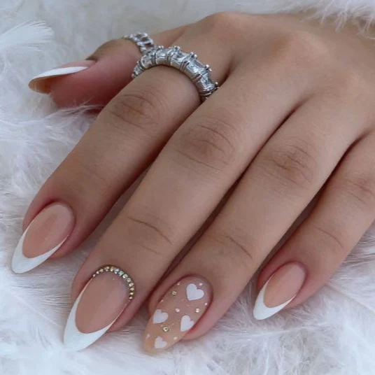Herz-verzierte Gel-Nagelkunst-Set Karnz