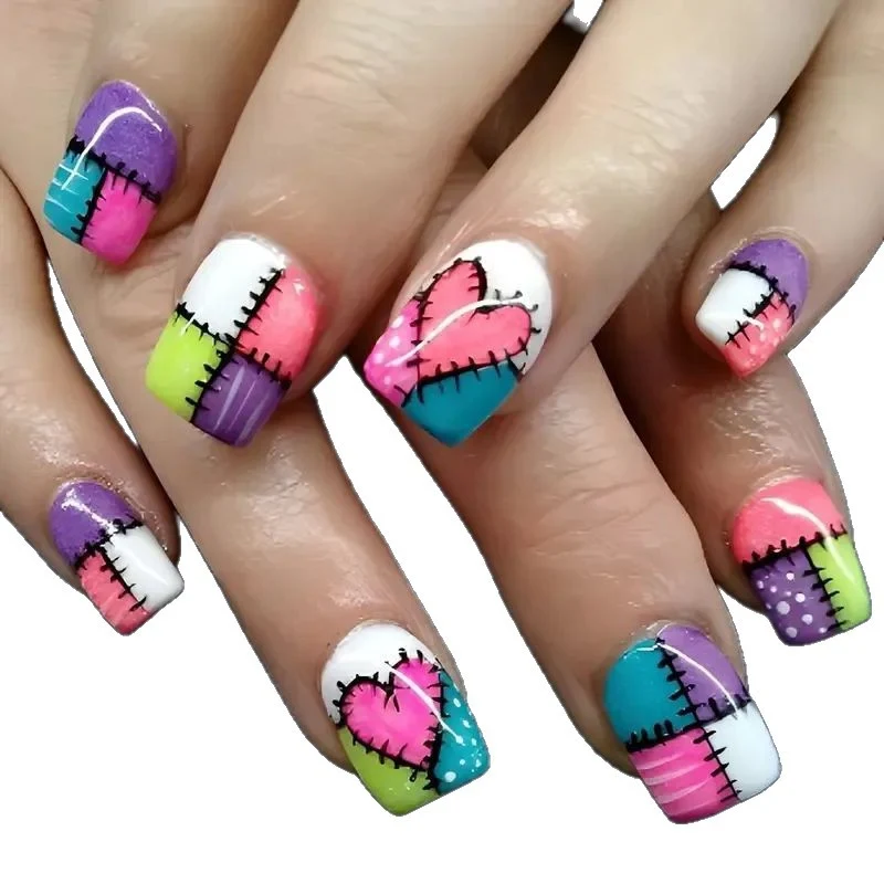 Herz-geschmückte französische Spitzen-Nagelkunstverlängerungen Karnz