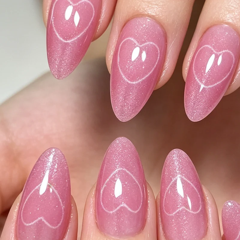 Herz-Design Acryl-Nagelkunst Verbesserungen Karnz