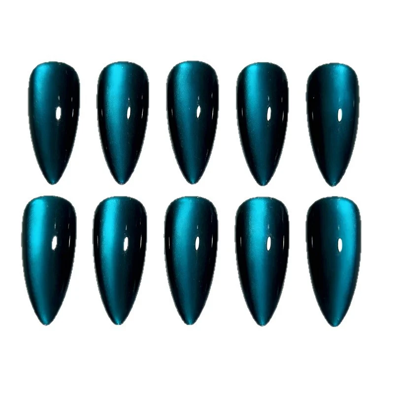 Glänzende Ombre Stiletto Nagelverstärkungen Karnz
