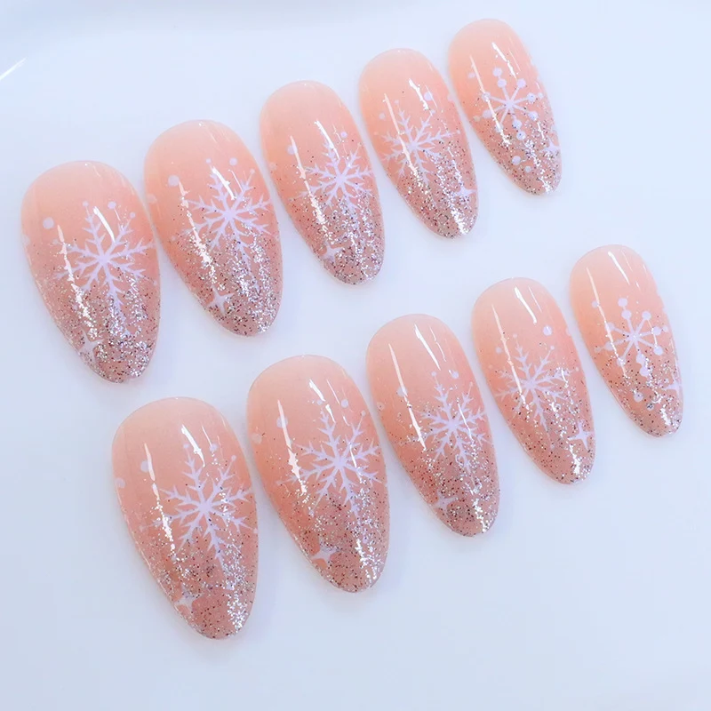 Glitzernde Schneeflocken Nagelkunst Karnz