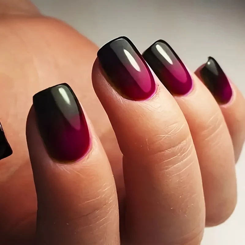 Glitzerndes Ombre Nagelset Karnz