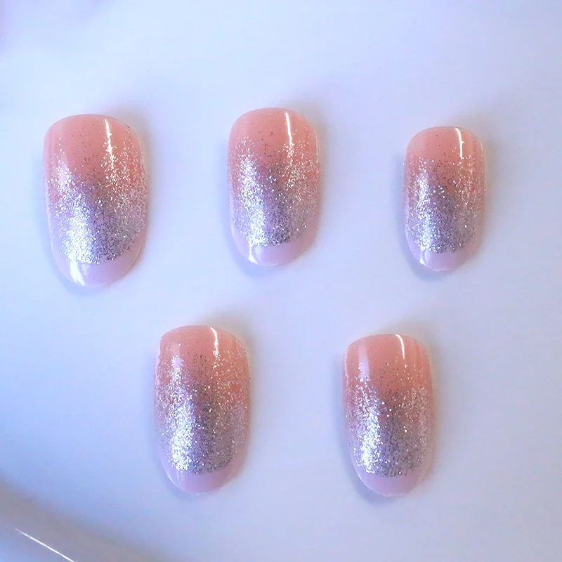 Glitzernde French Tip Nagelverbesserungen Karnz
