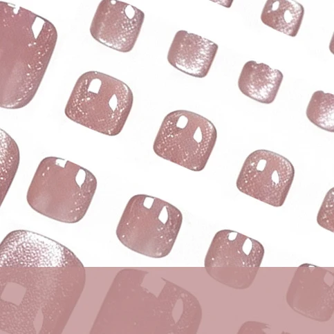 Glitzernde Pediküre-Nagelverbesserungen Karnz