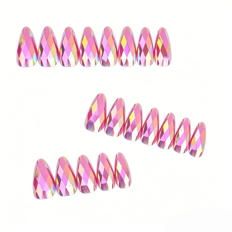Glamouröse Strass-Nagelerweiterungen Karnz