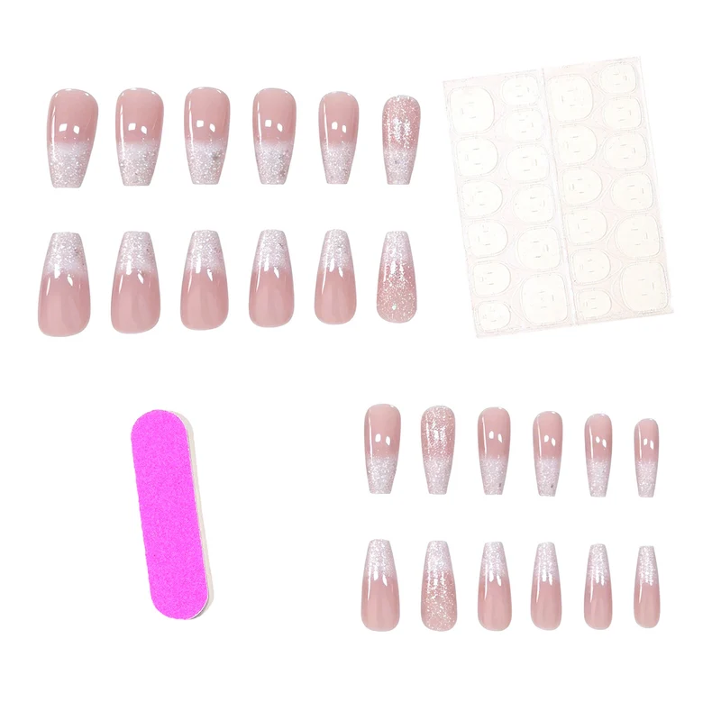 Glamouröse Glitzer-Nagelverlängerungen Karnz