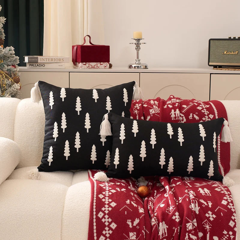 Dekoratives Weihnachts-Wurfkissen-Set mit Quasten