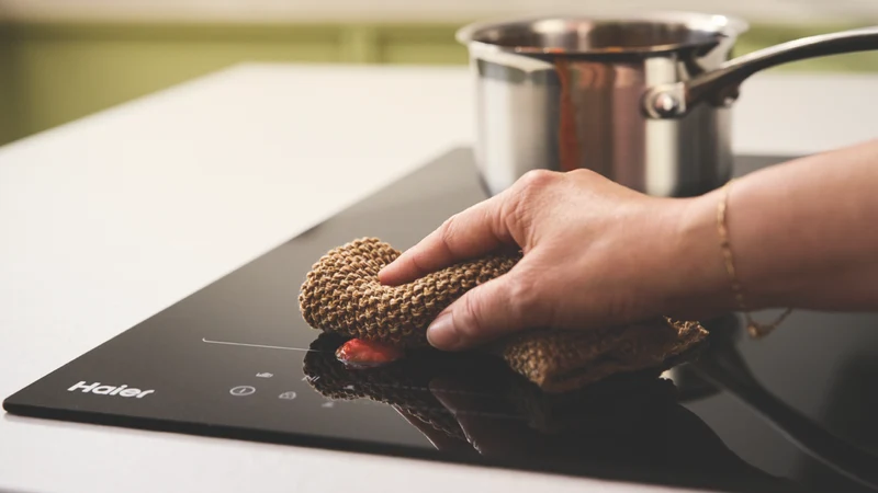 Haier 90cm 500 Series Induction Cooktop 5 Zone Flexi Zone