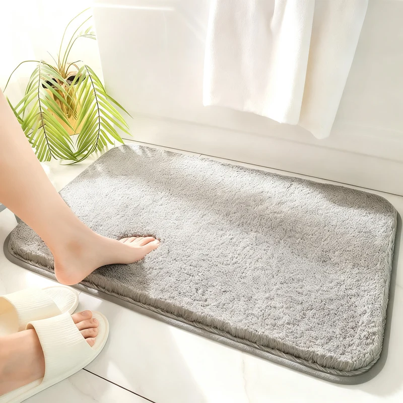 Badezimmermatte mit Rutschschutz und Wasserspeicher