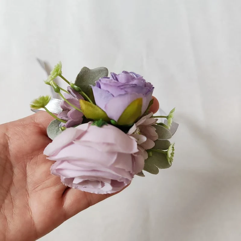 Elegante Blumen-Korsage
