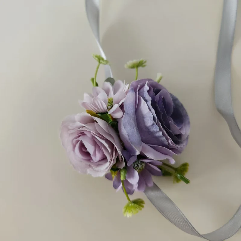 Elegante Blumen-Korsage