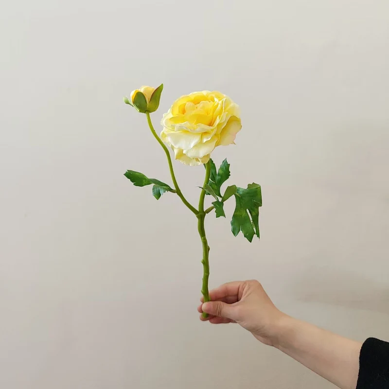 Premium Realistische Gartenrose Stiel