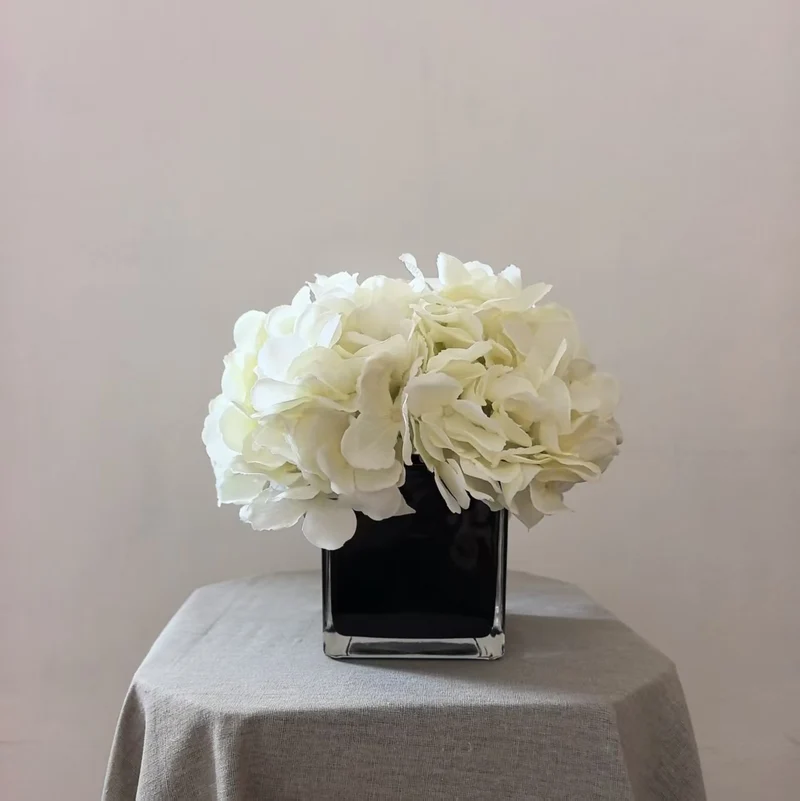 Luxuriöse Künstliche Blumenarrangement