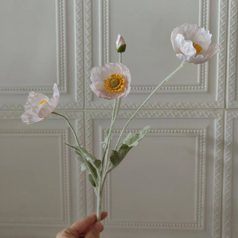 Lebensechte Mohnblumenstiel