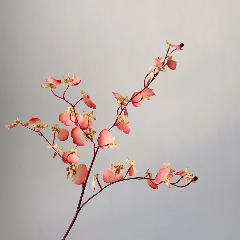 Lebensnahe Orchideenblüte Stiel