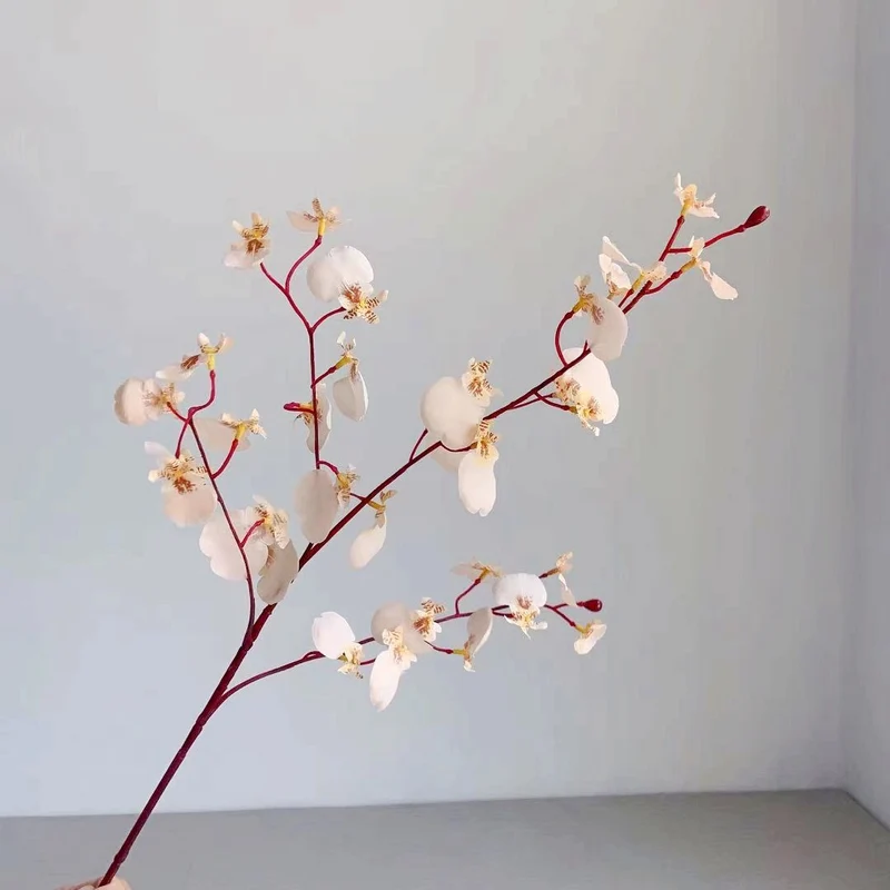 Lebensnahe Orchideenblüte Stiel