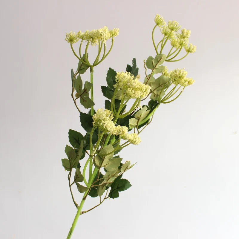 Lebensechte dekorative Blumenstielbouquet