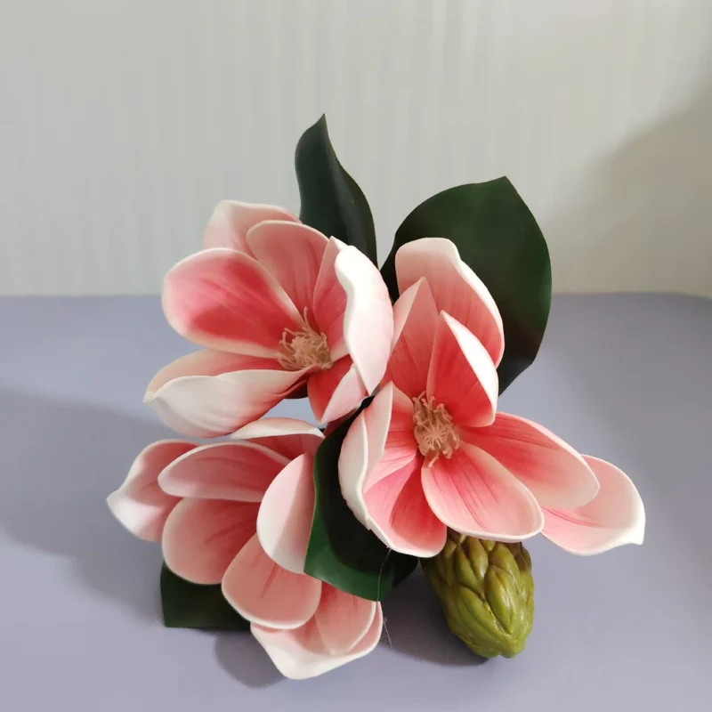 Künstlicher Magnolienblütenstrauß