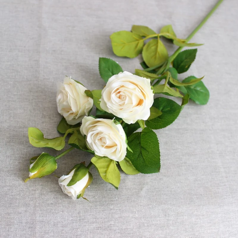 Künstliche Blumen