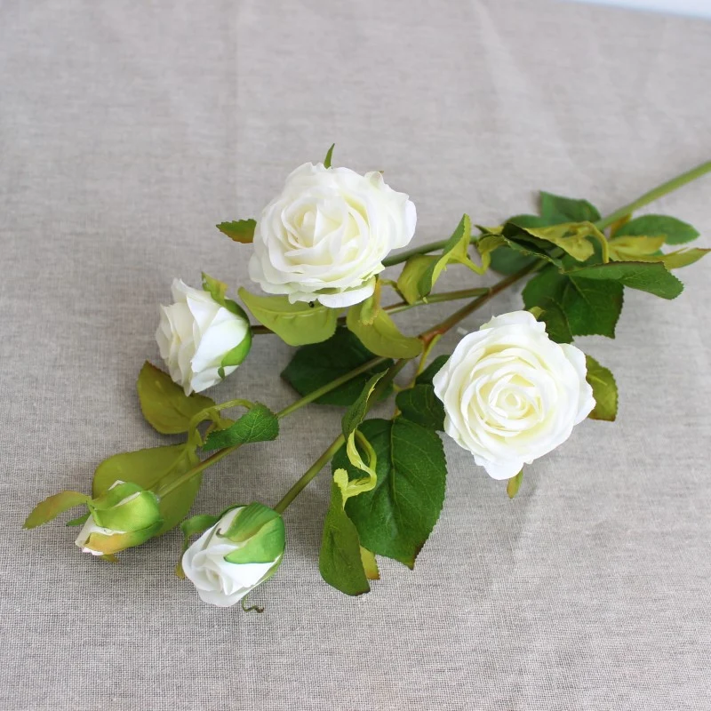 Künstliche Blumen
