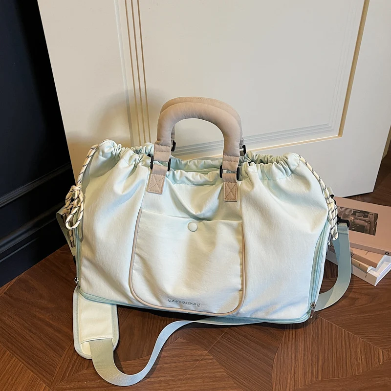 Vielseitige multifunktionale Duffel-Tasche mit verstellbaren Riemen Karnz