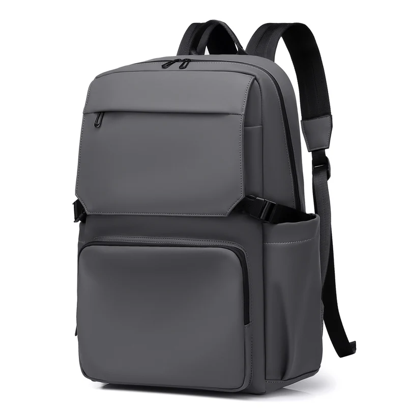 Schlanker minimalistischer multifunktionaler Rucksack Karnz
