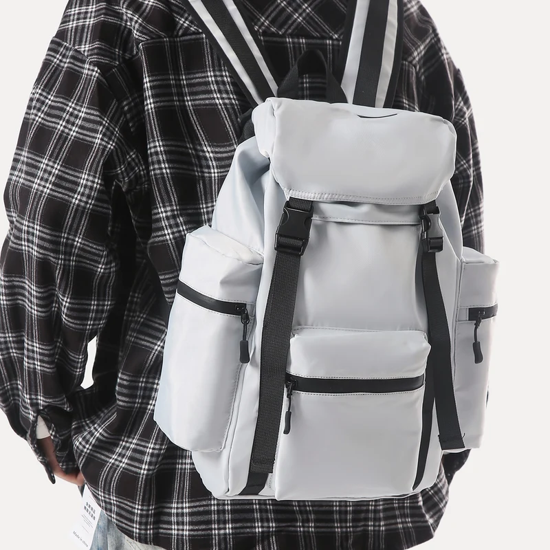 Multi-Pocket Urban Adventure Rucksack Karnz