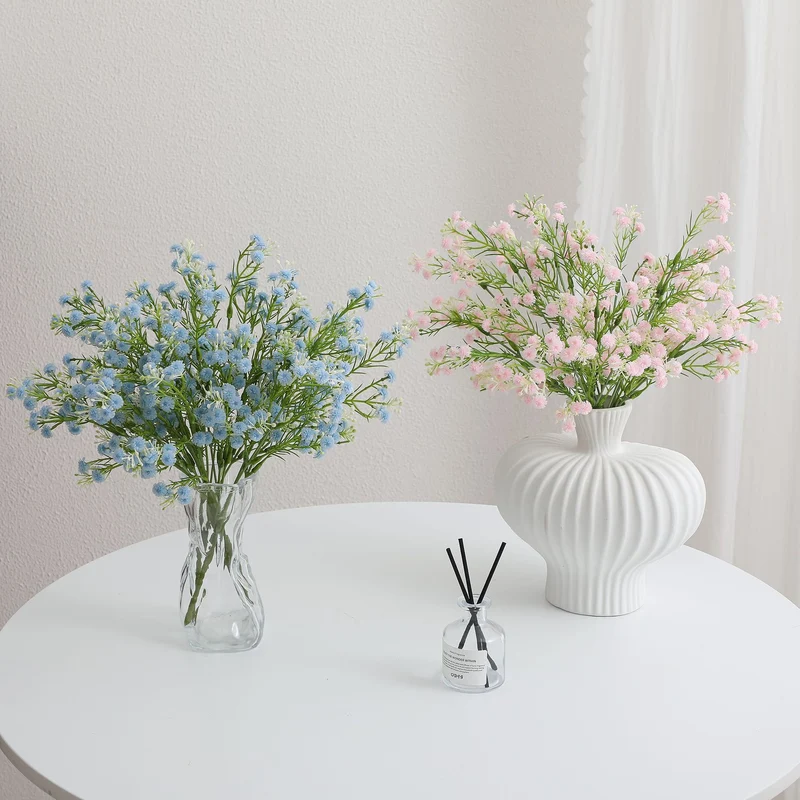 Dekorativer Kunstblütenzweig mit filigranen lila Blüten Karnz