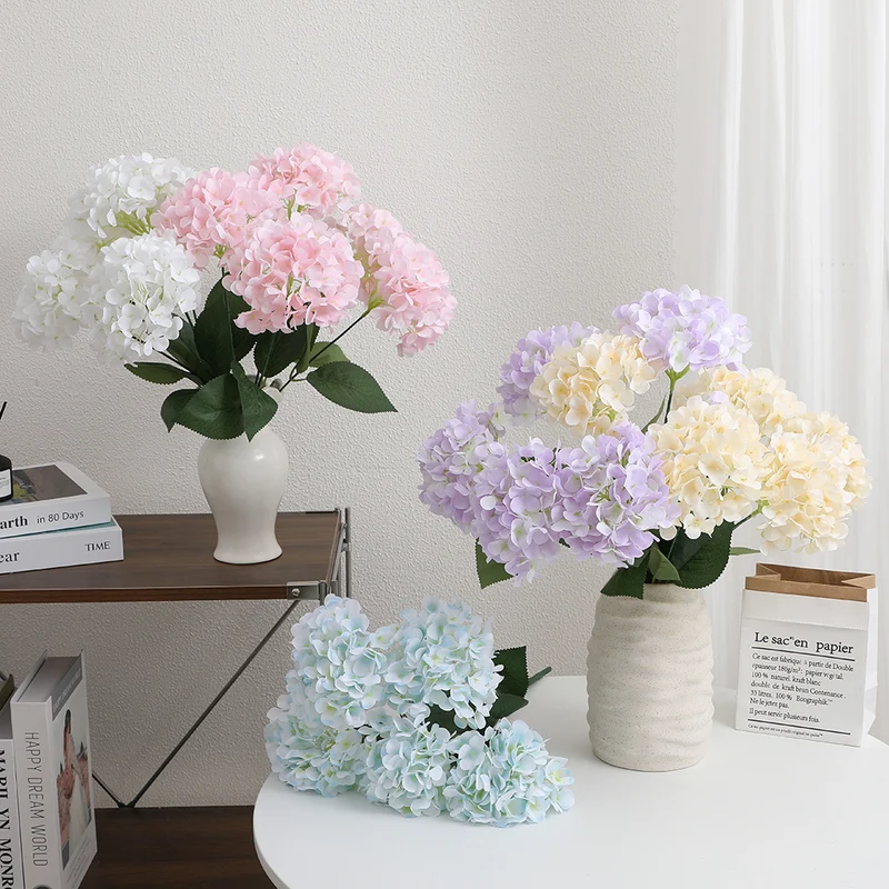 Dekorative Kunstblumenarrangement Karnz