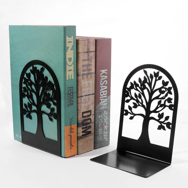 Dekorative Baumdesign Buchstützen 1789530098