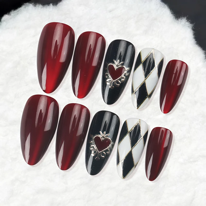 Dekorative Press-On-Nagelkunst mit einzigartigen Charakterdesigns Karnz