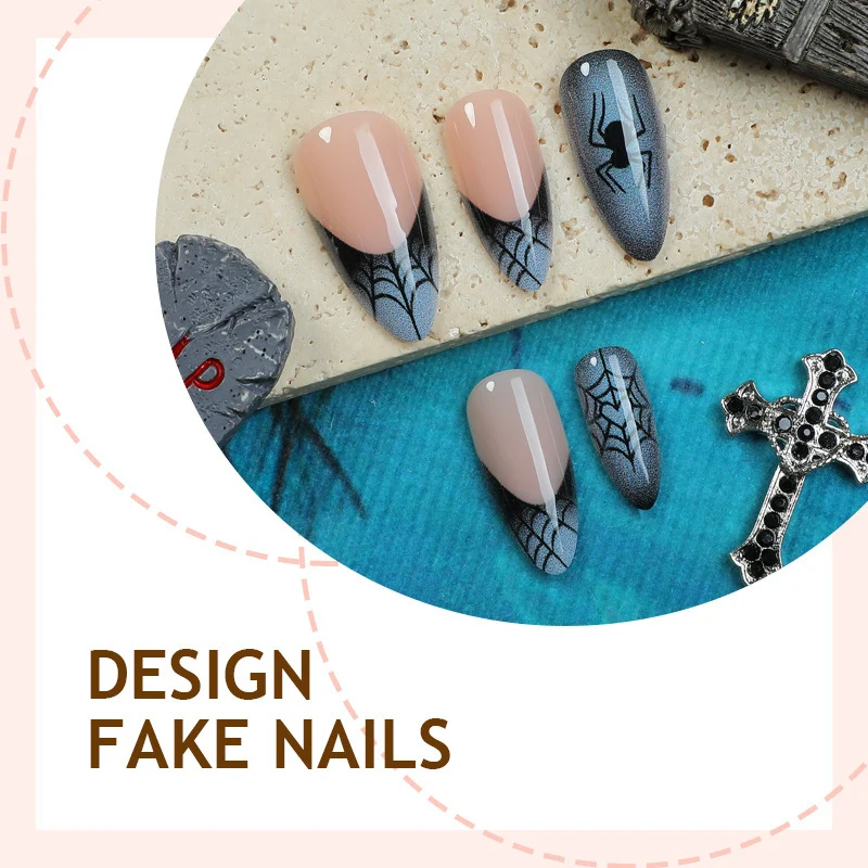 Kunstnagelset mit stilvollem Spinnenmotiv Karnz