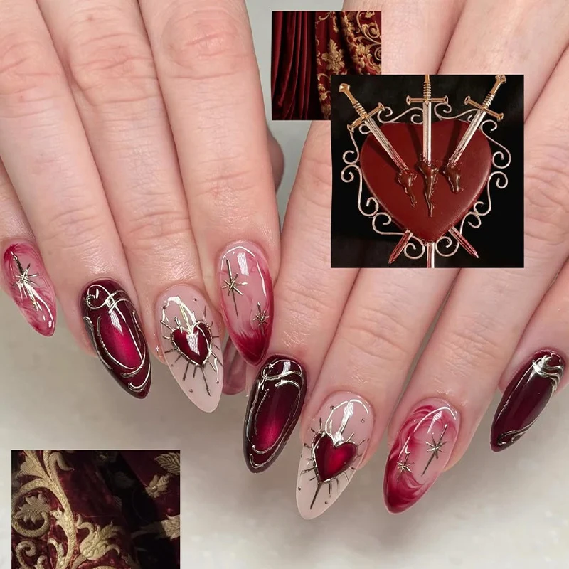 Kunstnagelset mit romantischen Dekorationen und Glitzer Karnz