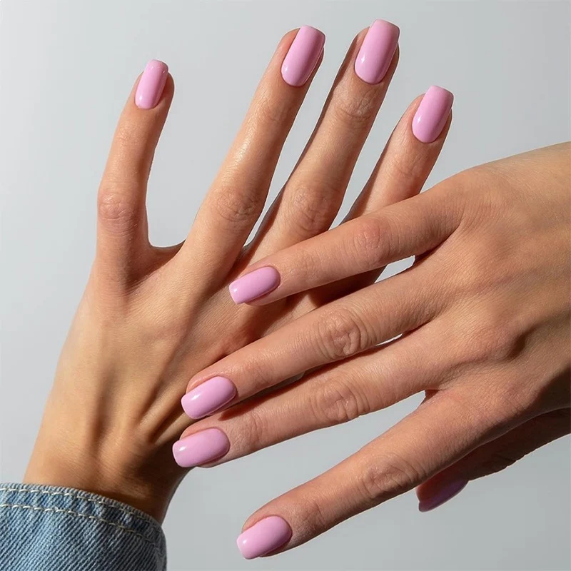 Kunstnagelset mit luxuriösen, vorgefertigten Nägeln Karnz