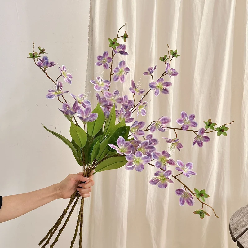 Künstlicher Blütenzweig mit elegantem Design Karnz