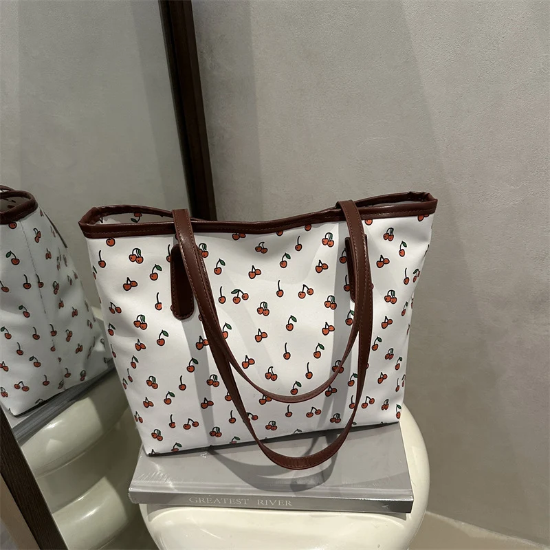 Trendige Kirschen-Print-Shoppertasche